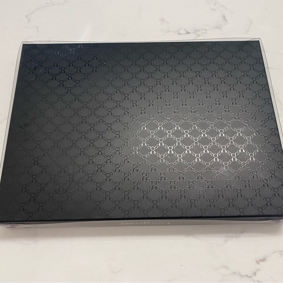 Gorgeous Cosmetics Gift Set of 6 Styles “Madam Eyelashes” - Picture 5 of 5